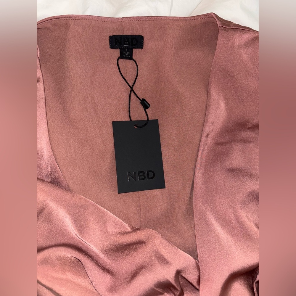 NWT NBD Janet Mini Wrap Dress Mauve Size S - Picture 6 of 7
